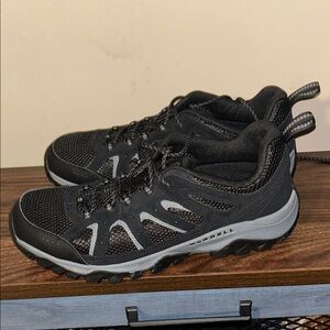 Merrell NWOT OAKCREEK HIKING SHOE~Size 13
